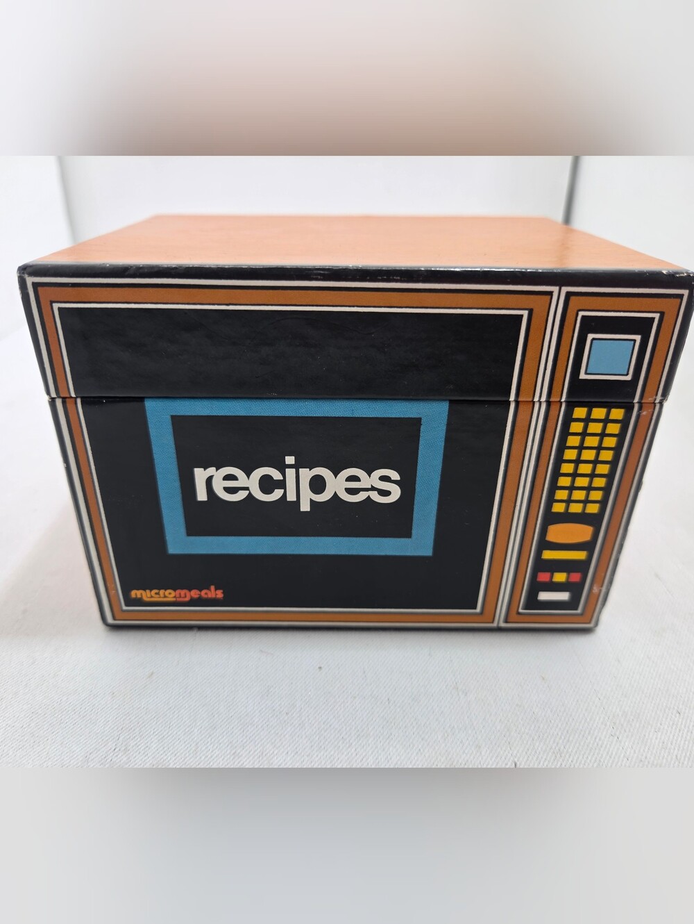 Vintage 1982 Micromeals Microwave Recipe Card Box Retro Microwave Graphic 📟🍿